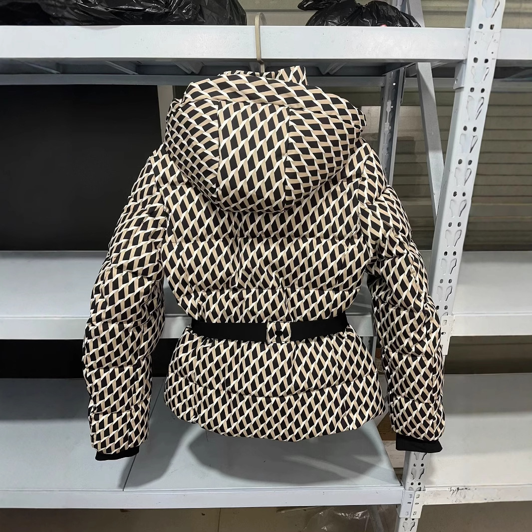 Winter Zwei Stück Skifahren Se – Winter Clothing For Sale Bewertung und Preis